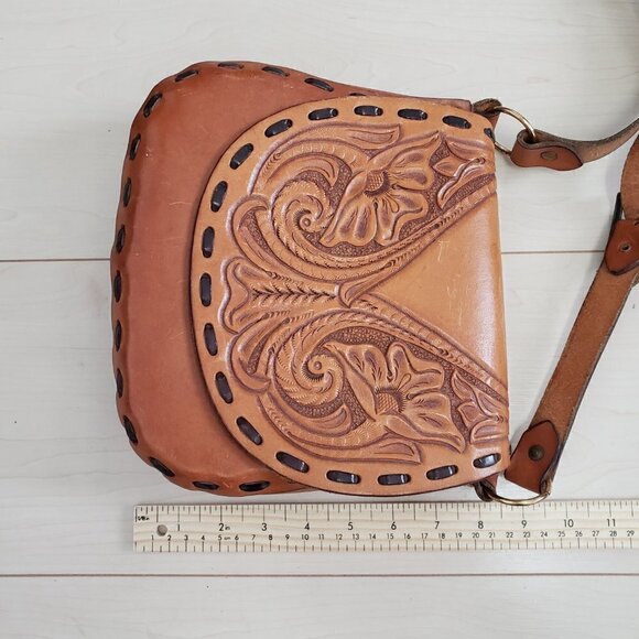 Vintage Hand Tooled Genuine Leather Purse Flower Design Caramel Colour C… - Picture 9 of 12